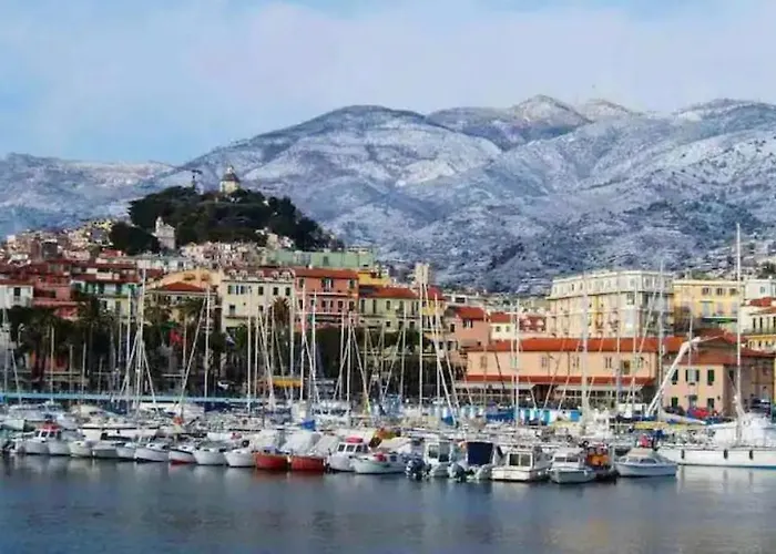 Cheerful Room, Sharing Kitchen In A Cosy Family Art House, Ideal For One Person Or Couple San Remo