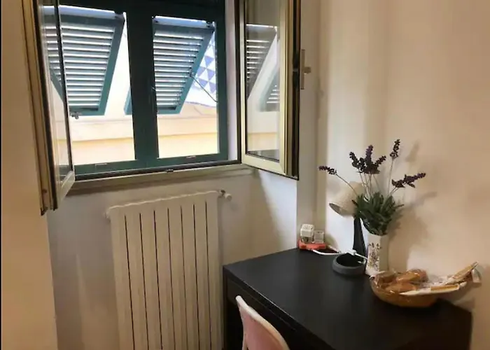 Cheerful Room, Sharing Kitchen In A Cosy Family Art House, Ideal For One Person Or Couple Nocleg ze śniadaniem *