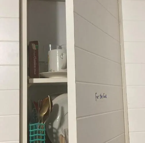 Nocleg ze śniadaniem Cheerful Room, Sharing Kitchen In A Cosy Family Art House, Ideal For One Person Or Couple *